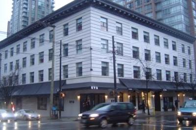 Red Card Sports Bar and Eatery in the Moda Hotel